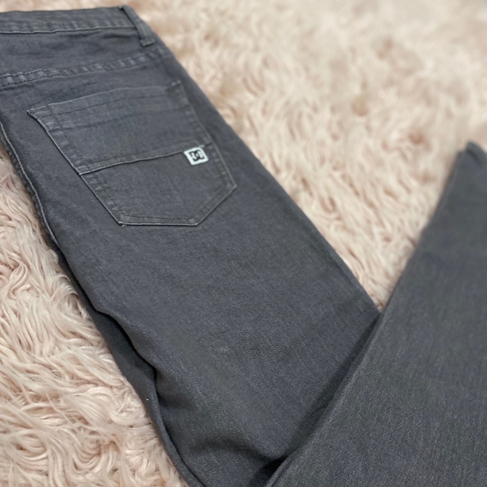 👖✨DC BOYS JEANS SIZE 16 SLIM STRAIGHT